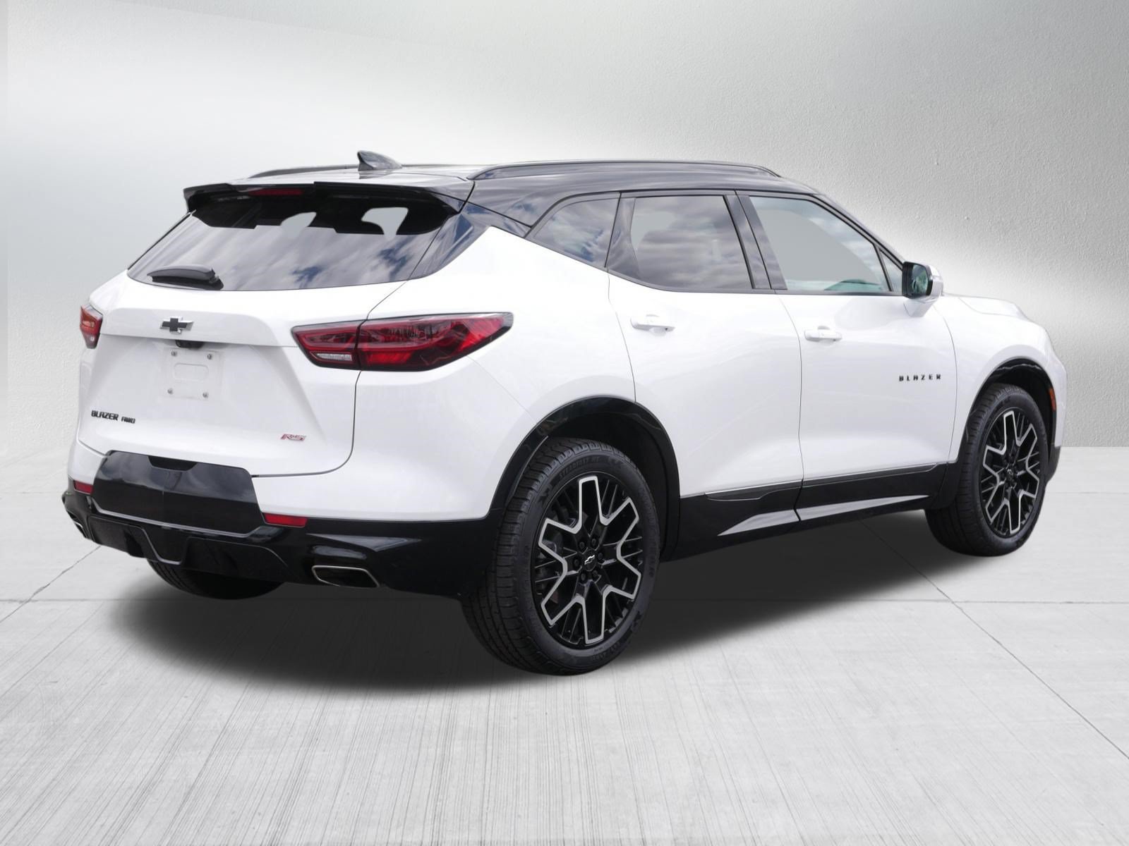 Used 2023 Chevrolet Blazer RS w/ Driver Confidence II Package AWD/4WD image 7