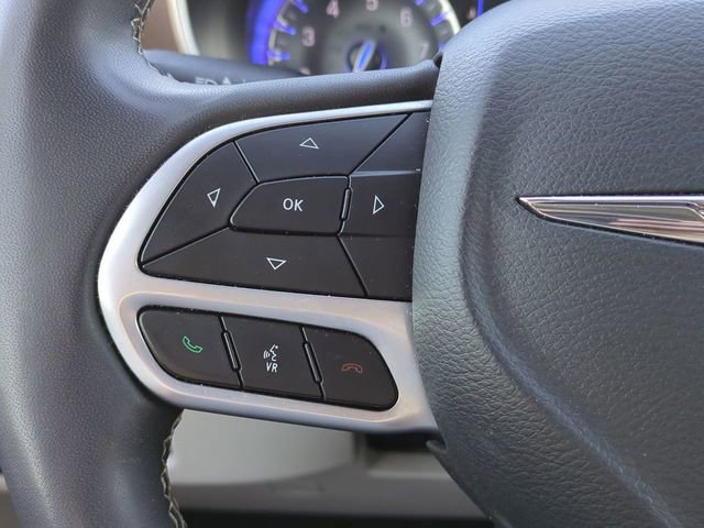 Used 2023 Chrysler Voyager LX image 23