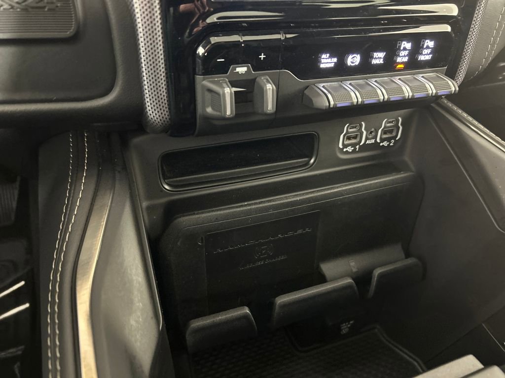 Used 2020 RAM 3500 Limited w/ Max Tow Package image 16