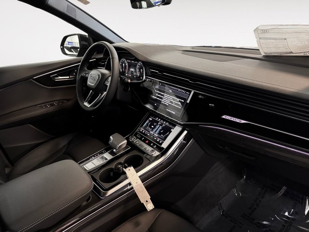 New 2026 Audi Q8 Prestige image 9