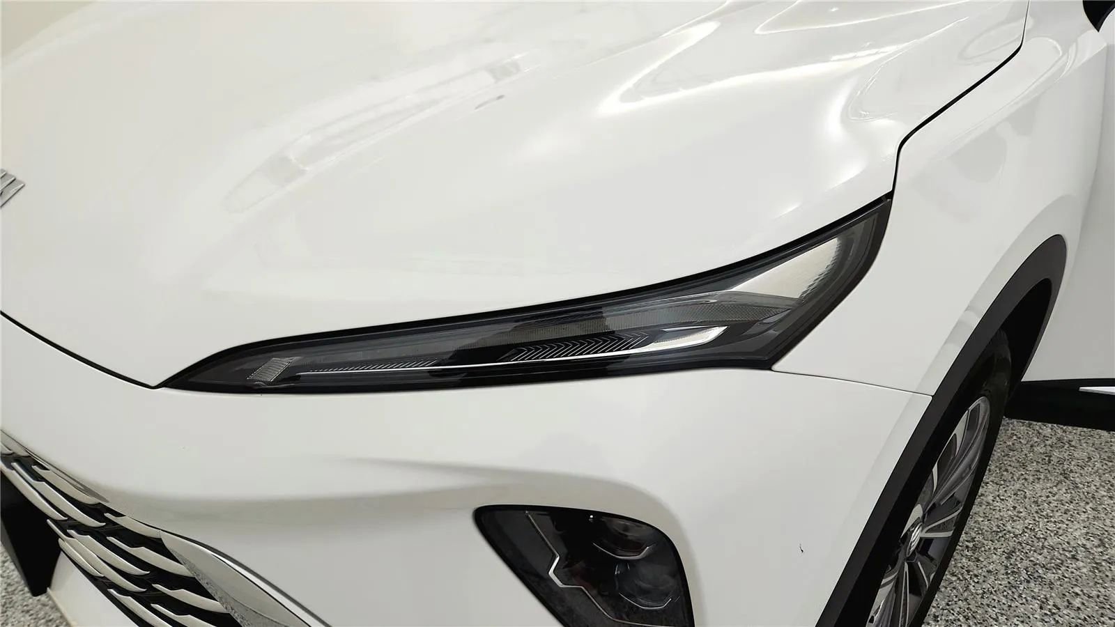 Used 2024 Buick Envision Preferred image 14