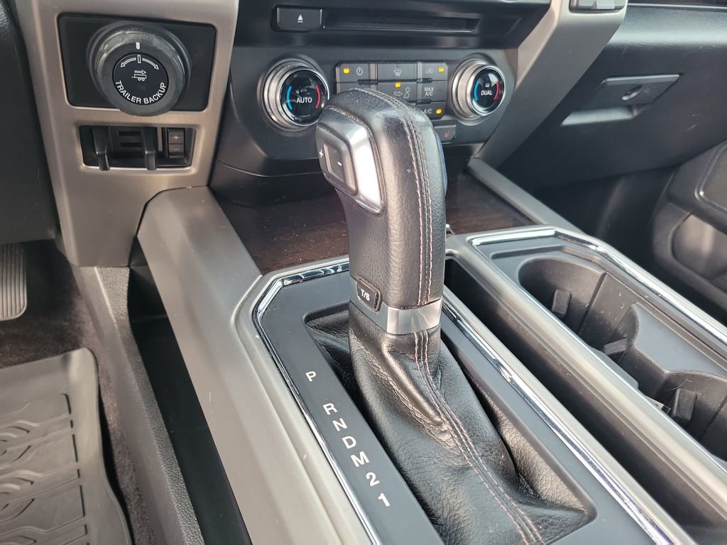 Used 2017 Ford F150 Platinum w/ Equipment Group 701A Luxury RWD image 23