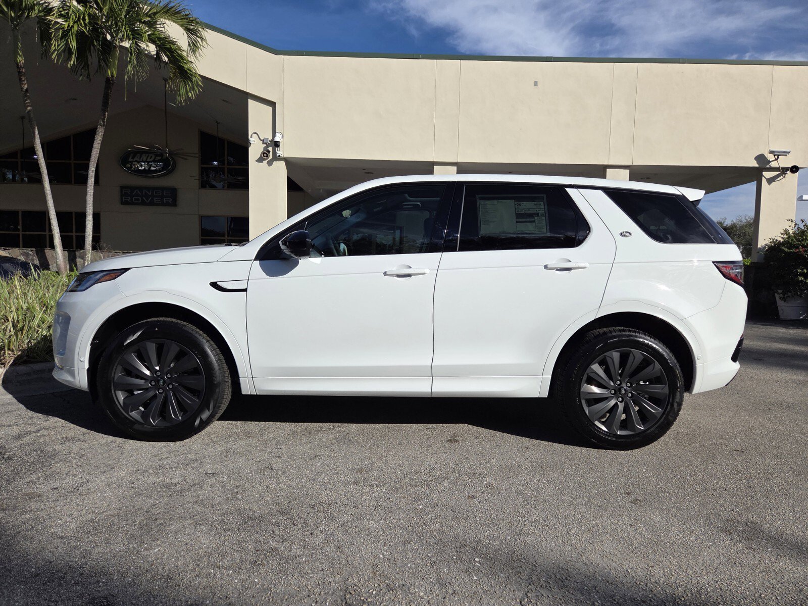 New 2025 Land Rover Discovery Sport S AWD/4WD image 7