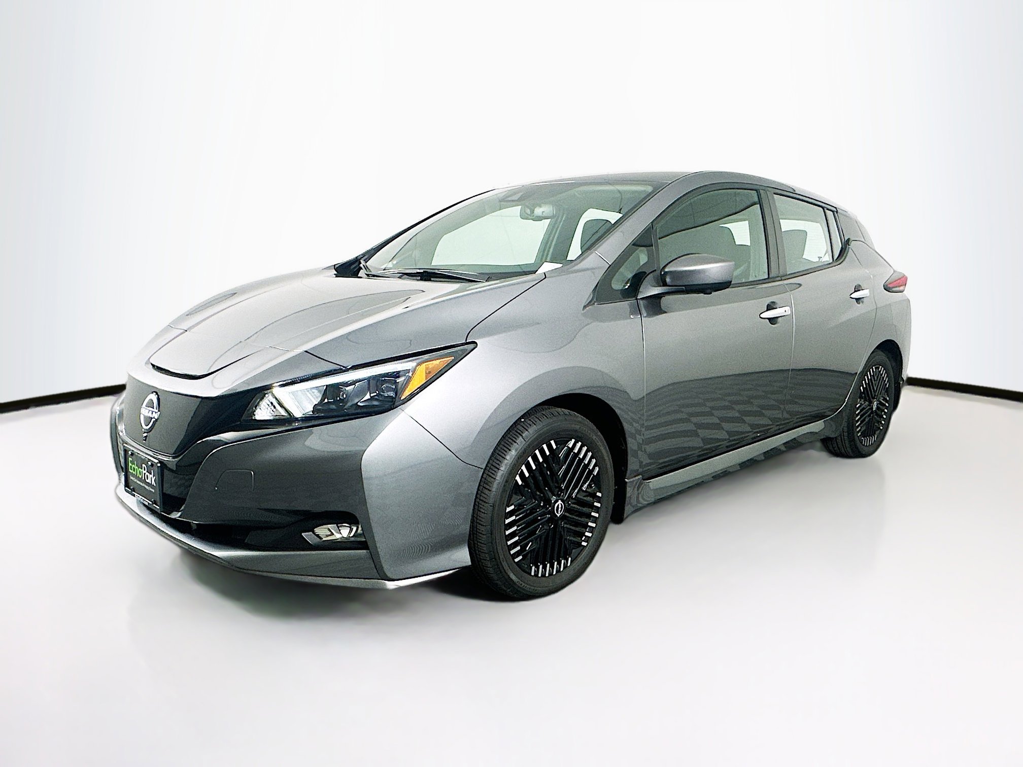 Used 2024 Nissan Leaf SV Plus image 3