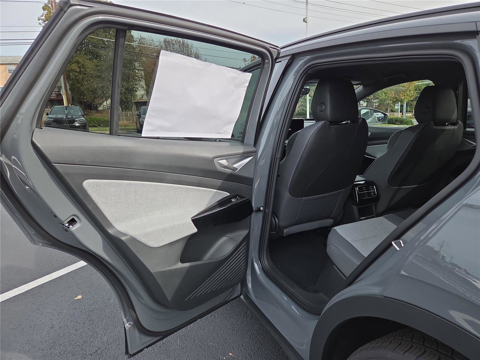 New 2025 Volkswagen ID.4 Pro image 23