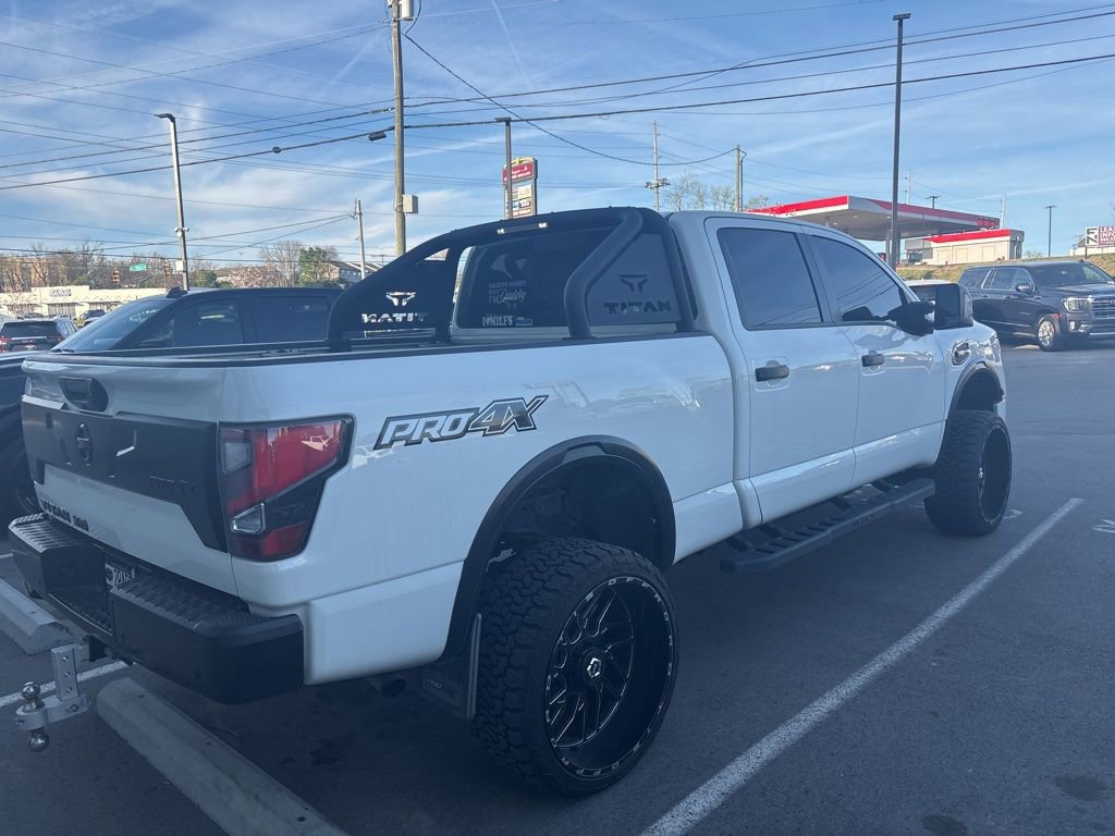 Used 2021 Nissan Titan PRO-4X w/ Pro-4x Convenience Package image 7