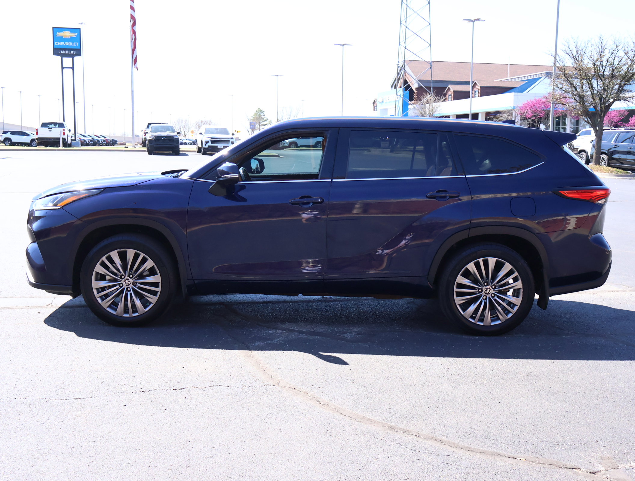 Used 2021 Toyota Highlander Platinum image 37