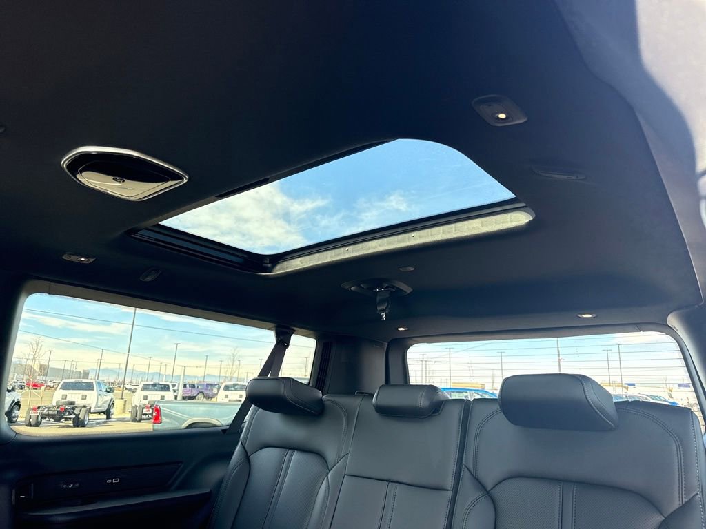 New 2026 Jeep Grand Wagoneer L 4WD w/ Premium Group I image 30