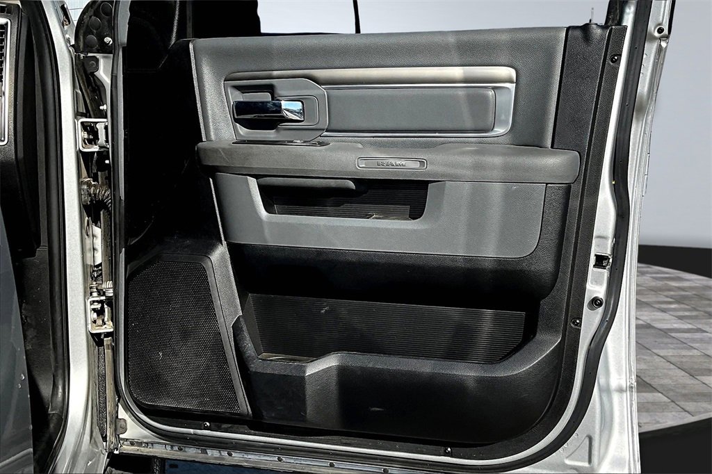 Used 2016 RAM 2500 Big Horn image 26