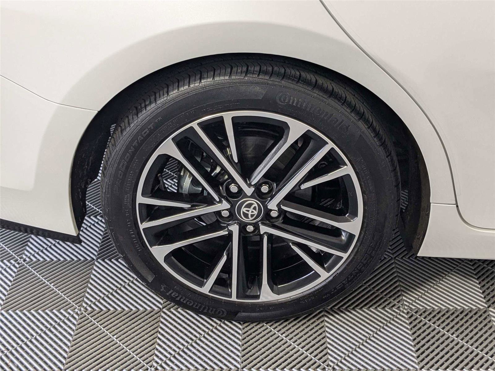Certified 2025 Toyota Camry XLE w/ Premium Plus Package image 9