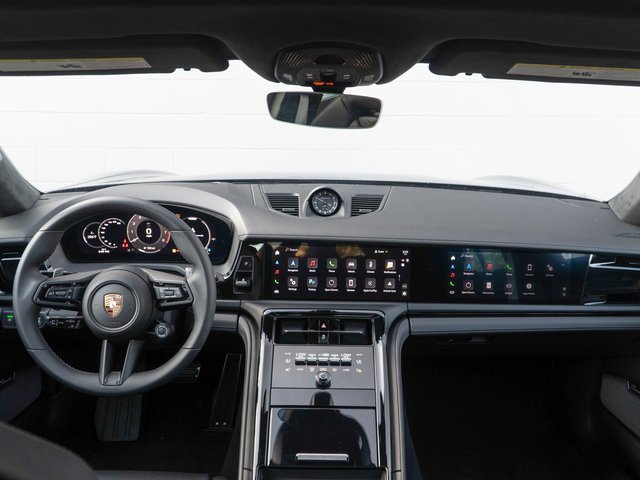 Certified 2025 Porsche Panamera GTS image 21