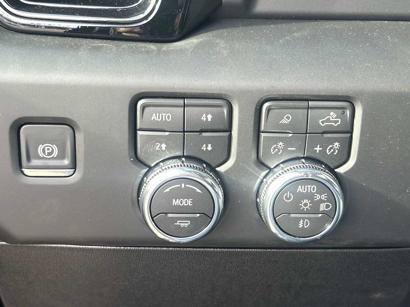 New 2026 GMC Sierra 2500 AT4 image 17