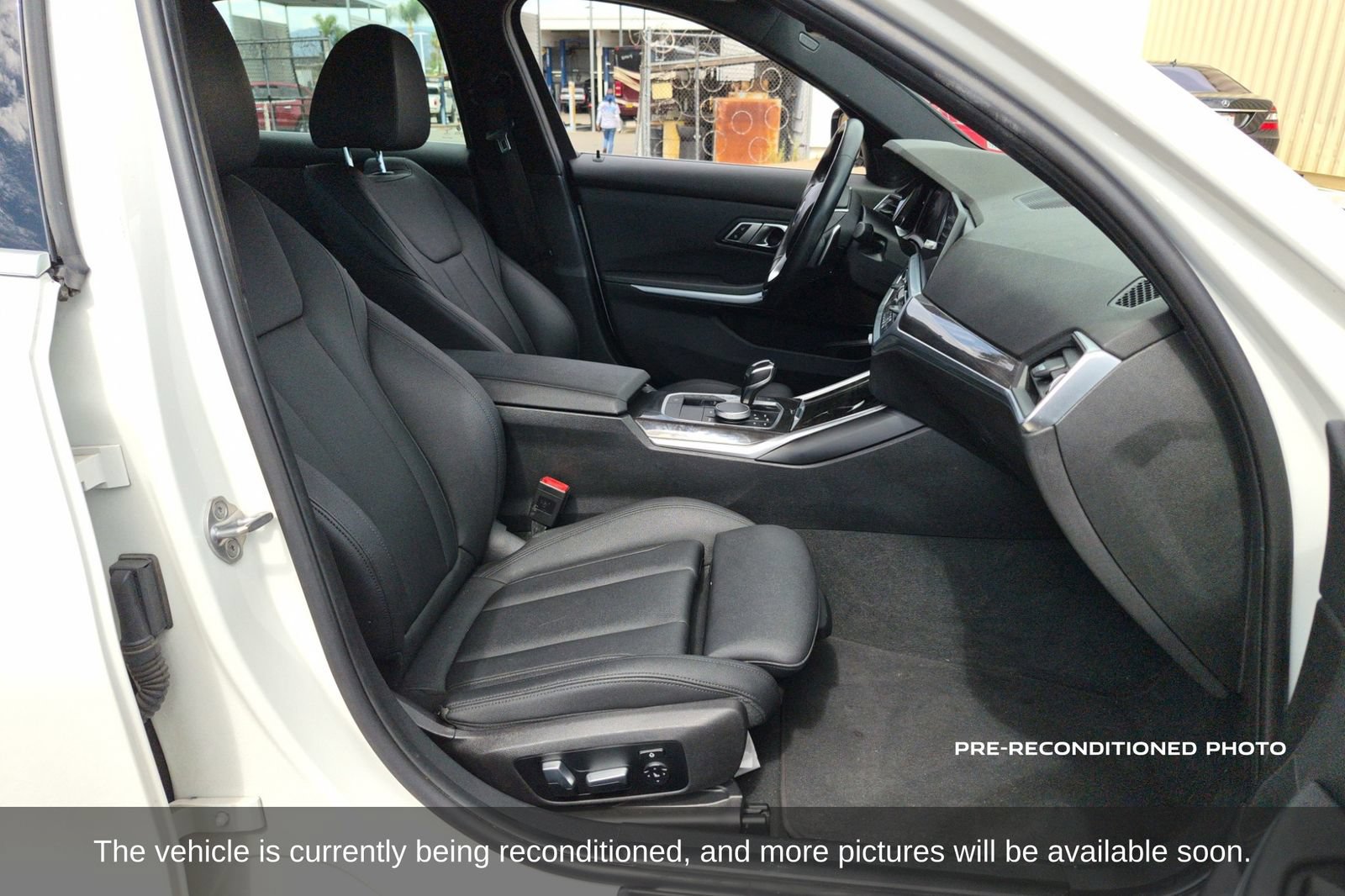 Used 2019 BMW 330i Sedan w/ Convenience Package RWD image 13