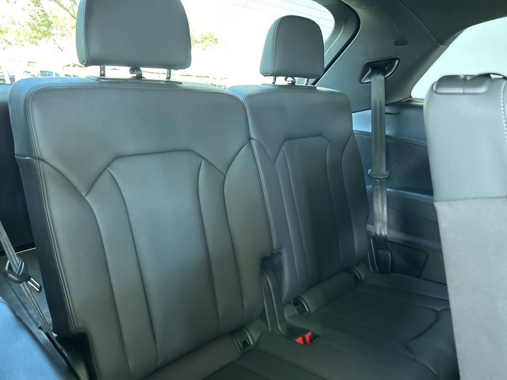 Used 2025 Audi Q7 3.0T Premium Plus image 30