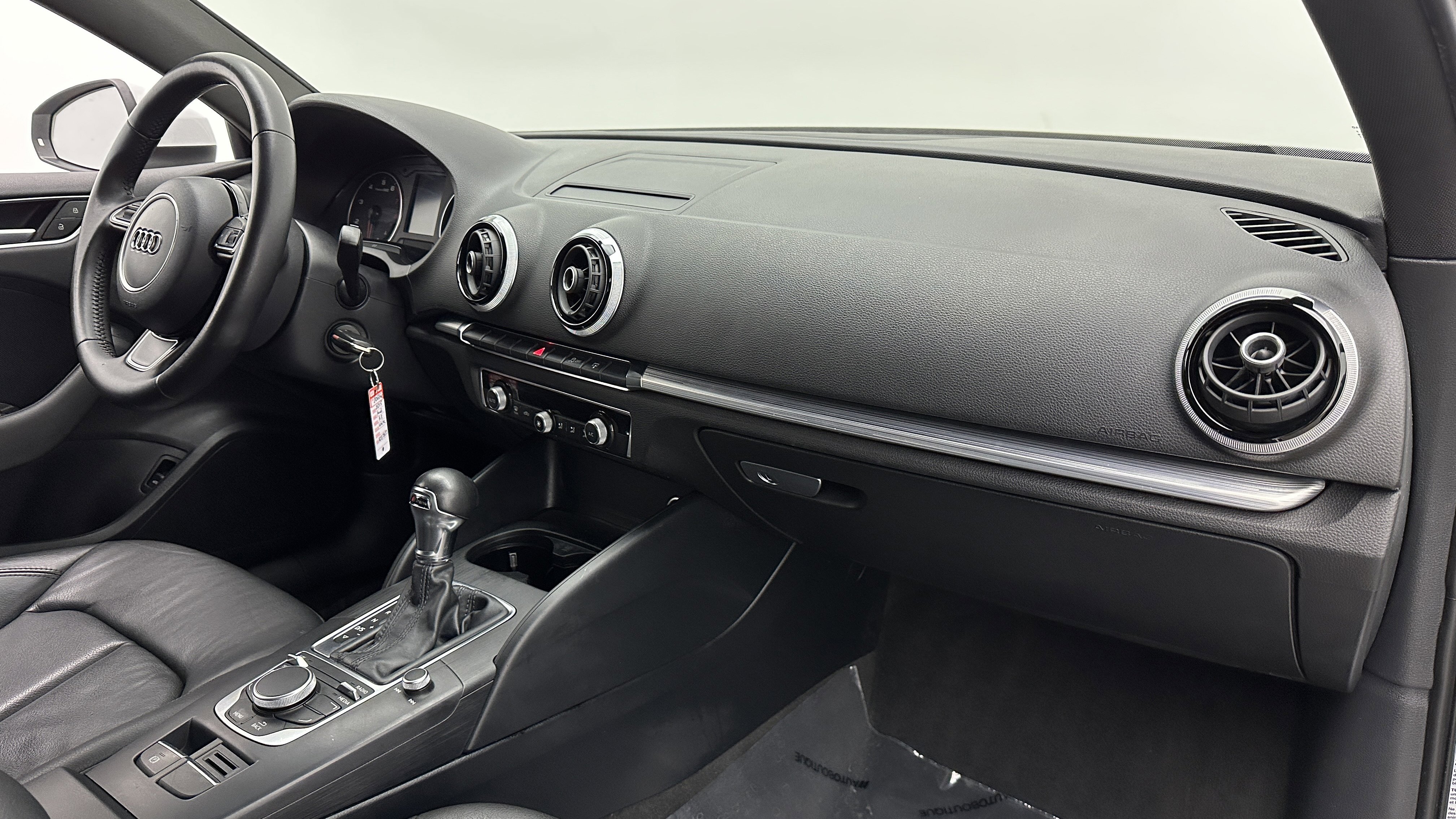 Used 2015 Audi A3 1.8T Premium image 34