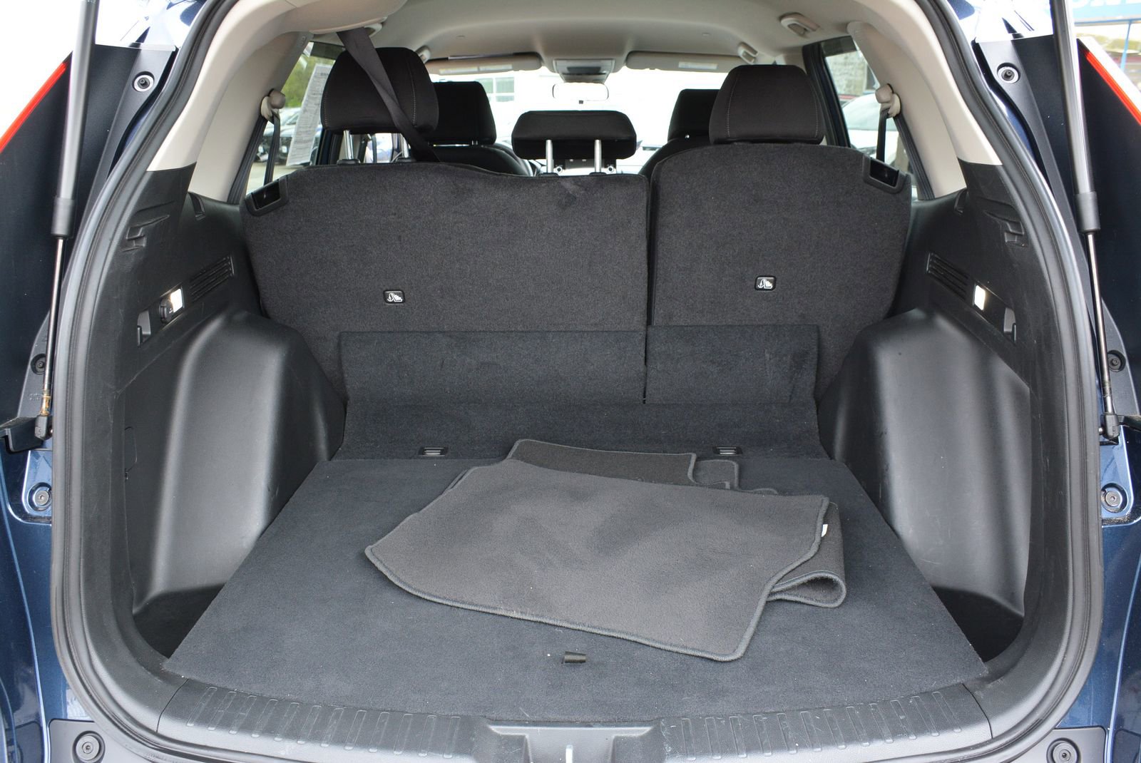 Used 2025 Honda CR-V LX image 16