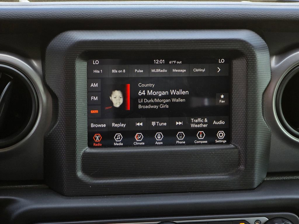 Used 2022 Jeep Gladiator Sport AWD/4WD image 7