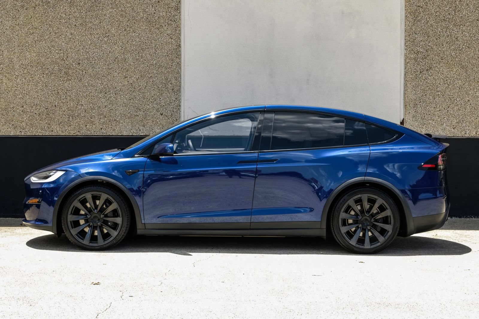 Used 2022 Tesla Model X Plaid AWD/4WD image 11