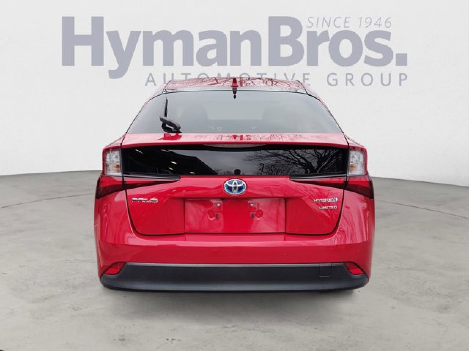 Used 2022 Toyota Prius Limited w/ Premium Convenience Package FWD image 4