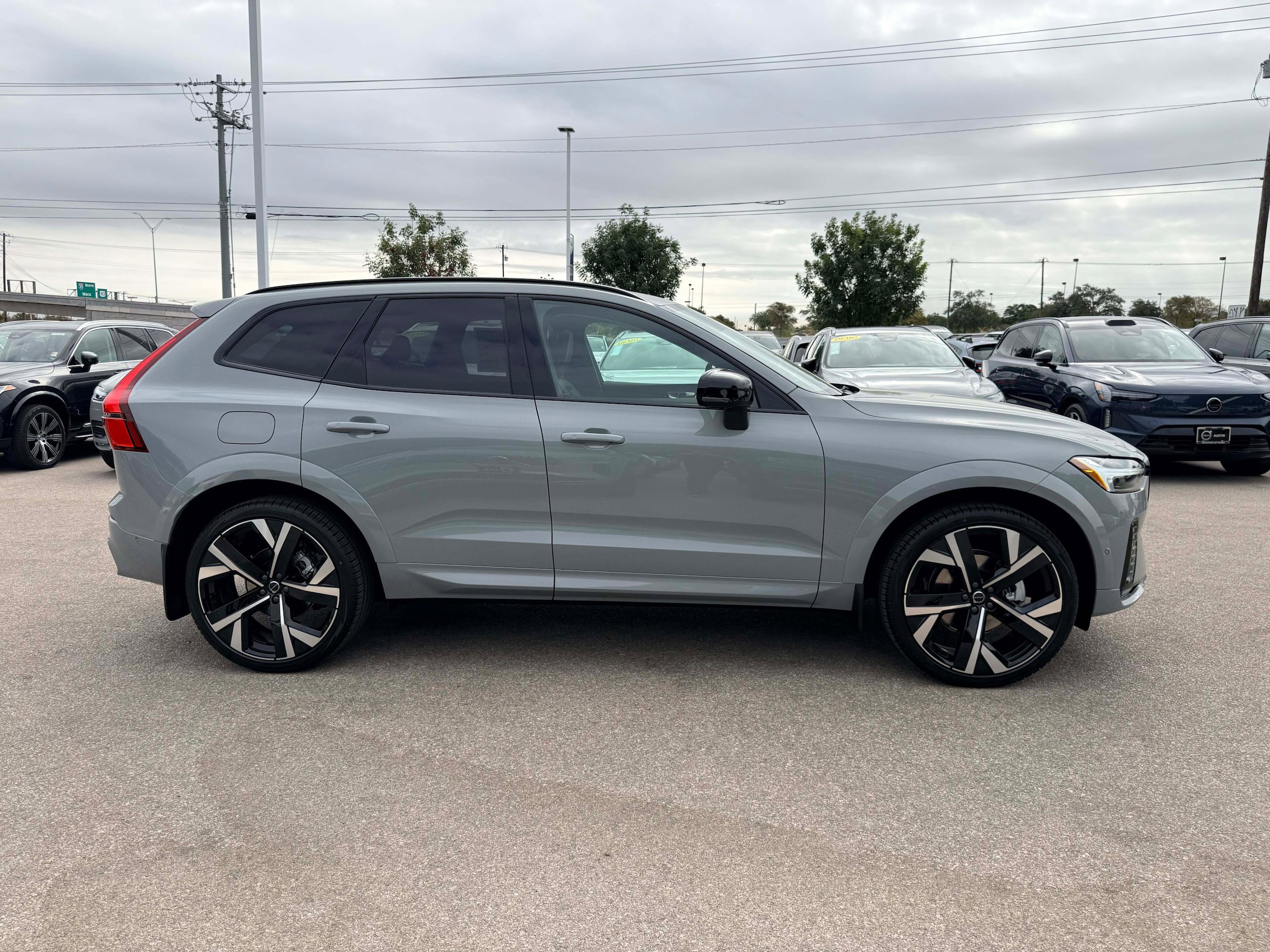 Used 2026 Volvo XC60 B5 Ultra w/ Climate Package AWD/4WD image 7