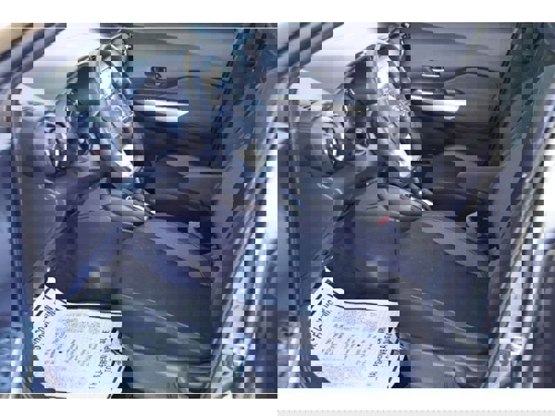 Used 2020 Nissan Kicks SV image 17