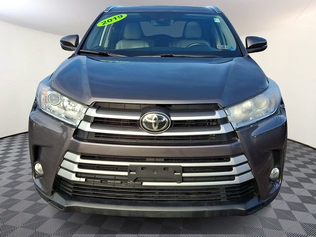 Used 2019 Toyota Highlander XLE AWD/4WD video 2