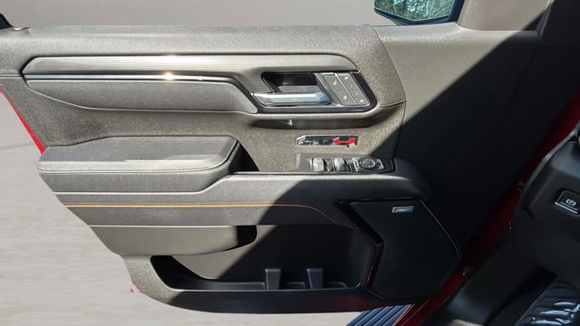 Used 2025 GMC Sierra 1500 AT4 w/ Technology Package image 17