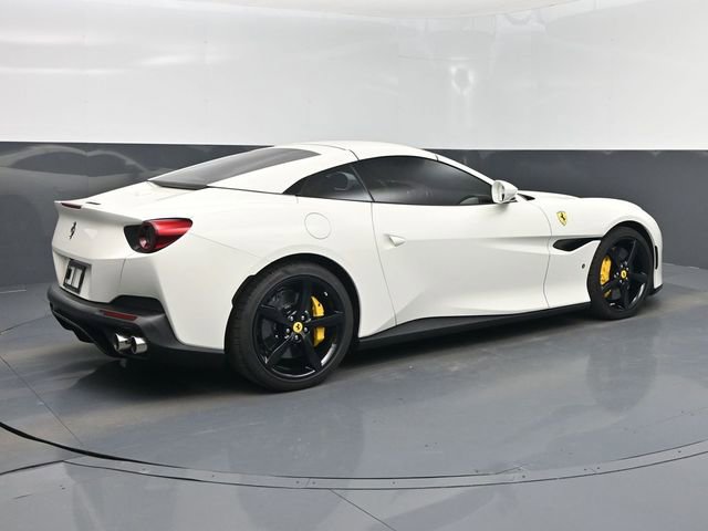 Used 2020 Ferrari Portofino RWD image 3