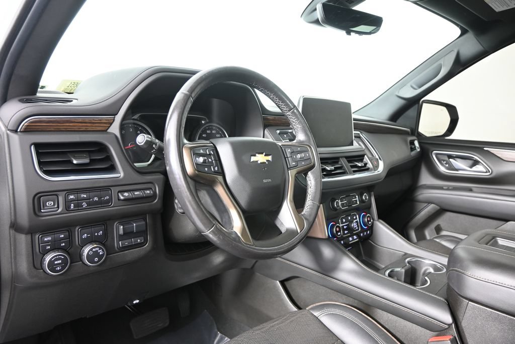 Used 2021 Chevrolet Suburban High Country AWD/4WD image 23