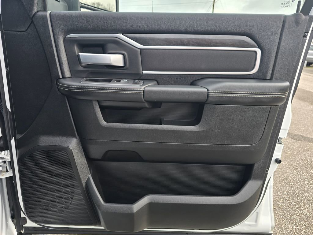 Used 2024 RAM 2500 Big Horn w/ Heated Seats & Wheel Group image 46