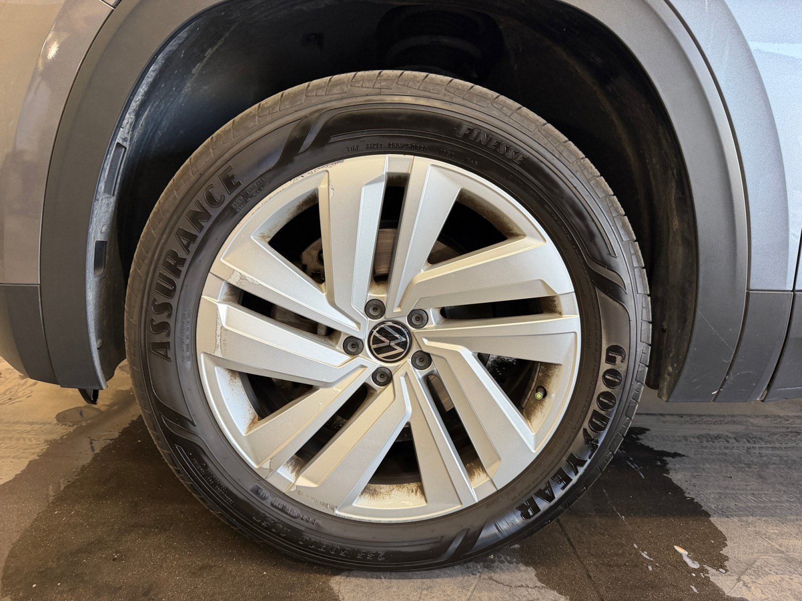 Used 2021 Volkswagen Atlas SEL AWD/4WD image 25