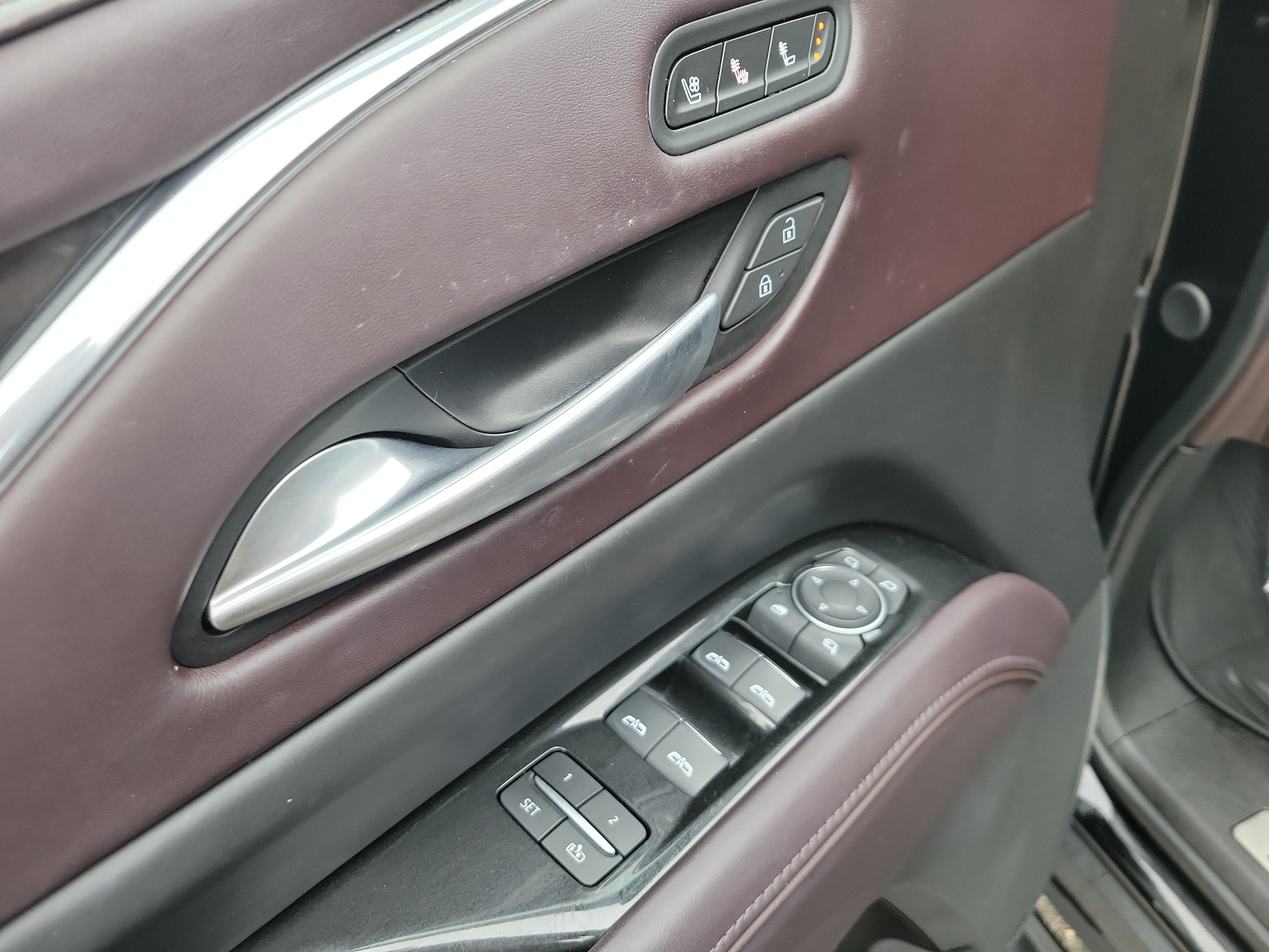 Certified 2024 Cadillac Escalade ESV Sport Platinum w/ LPO, ONYX Package AWD/4WD image 21
