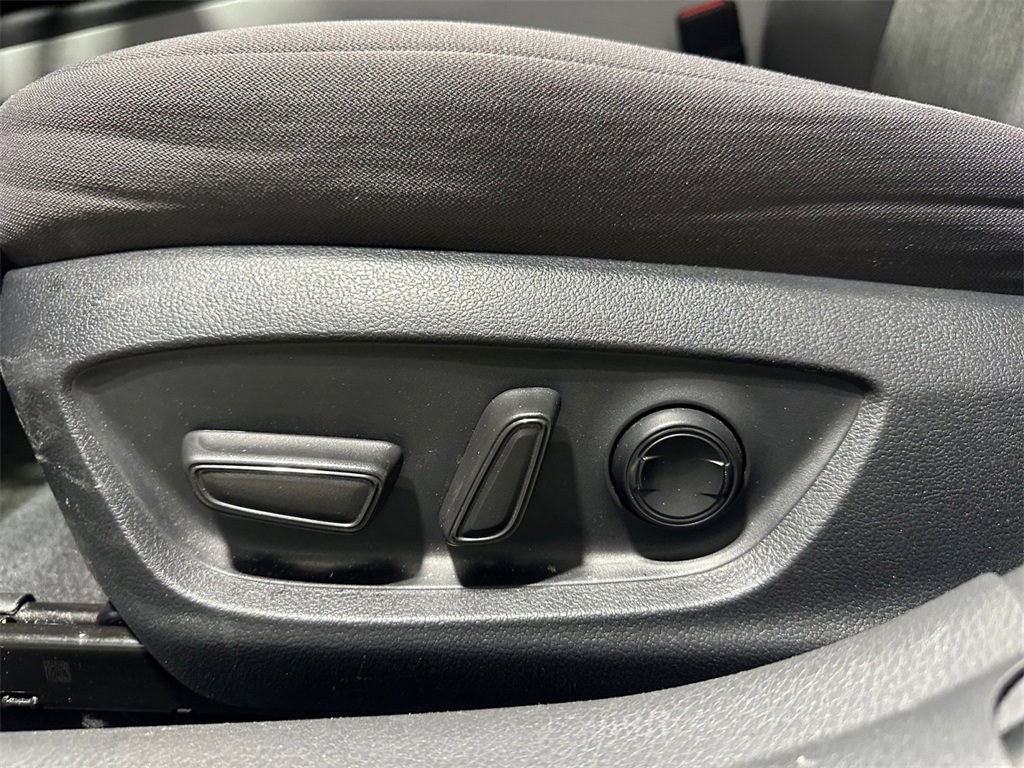 Used 2023 Toyota Camry LE image 13