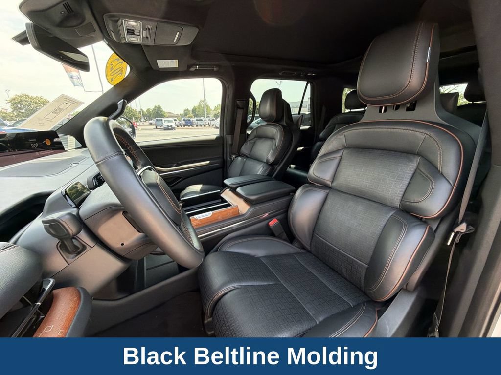 Used 2025 Lincoln Navigator L Black Label AWD/4WD image 11