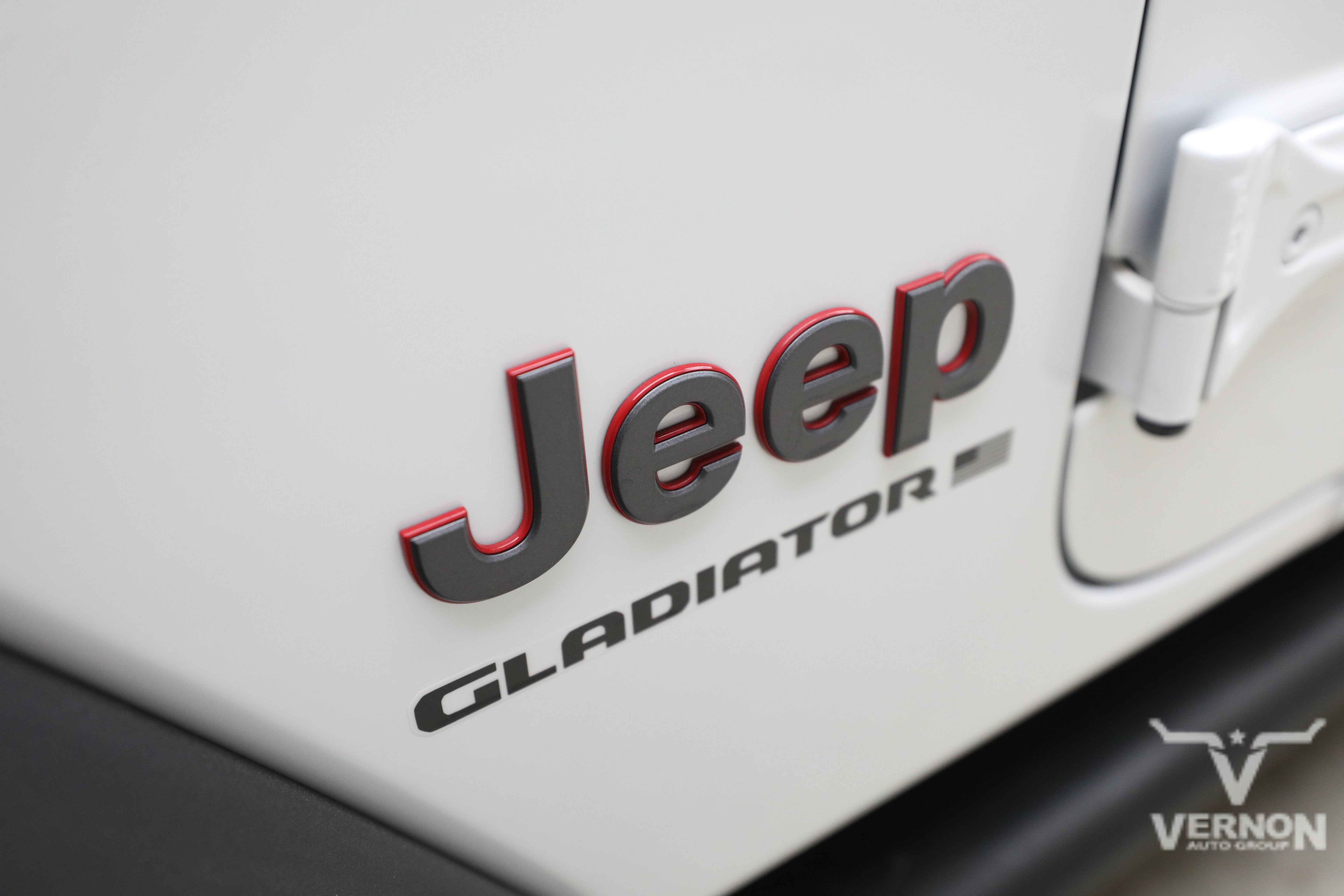 Used 2023 Jeep Gladiator Rubicon w/ LED Lighting Group AWD/4WD image 12