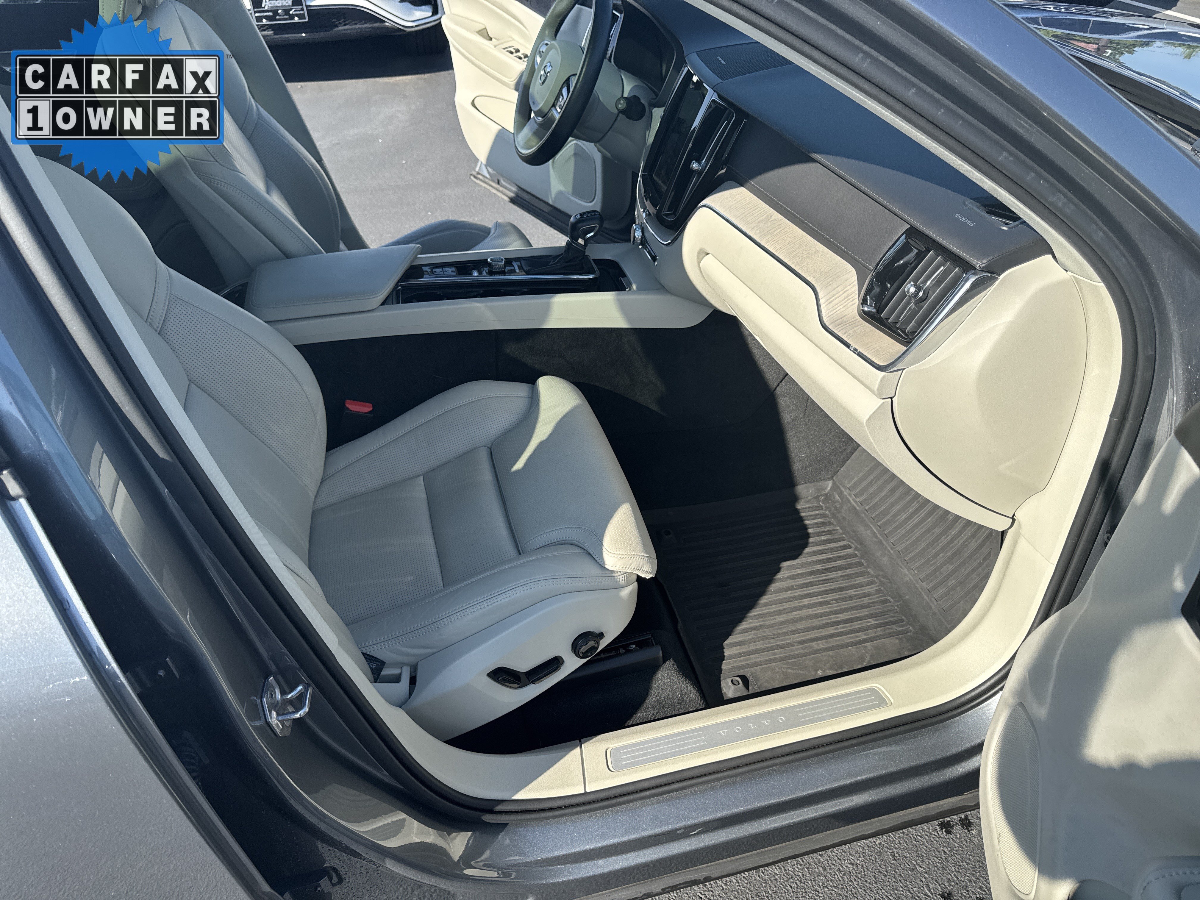 Used 2021 Volvo XC60 T5 Inscription w/ Protection Package Premier FWD image 35