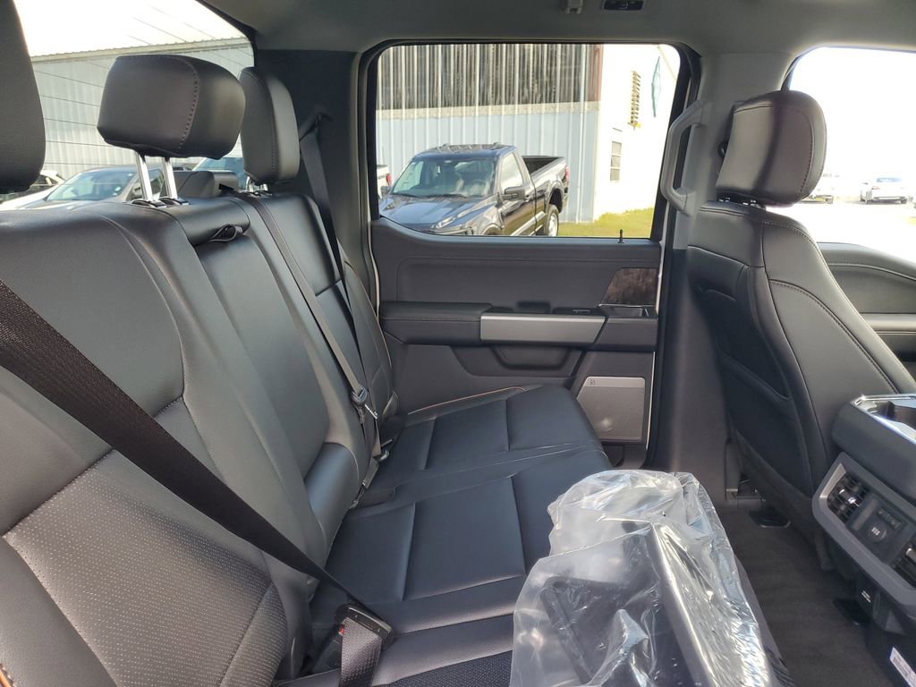 New 2026 Ford F350 Lariat w/ Black Appearance Package AWD/4WD image 29