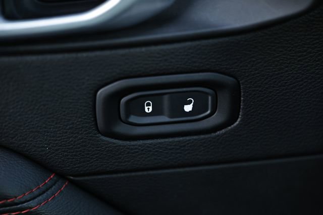 Used 2020 Jeep Wrangler Unlimited Rubicon w/ Quick Order Package 28Y Recon image 17