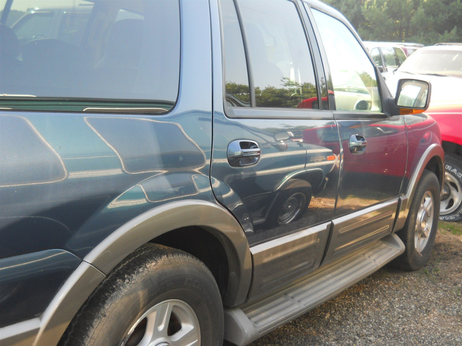 Used 2004 Ford Expedition Eddie Bauer AWD/4WD image 2