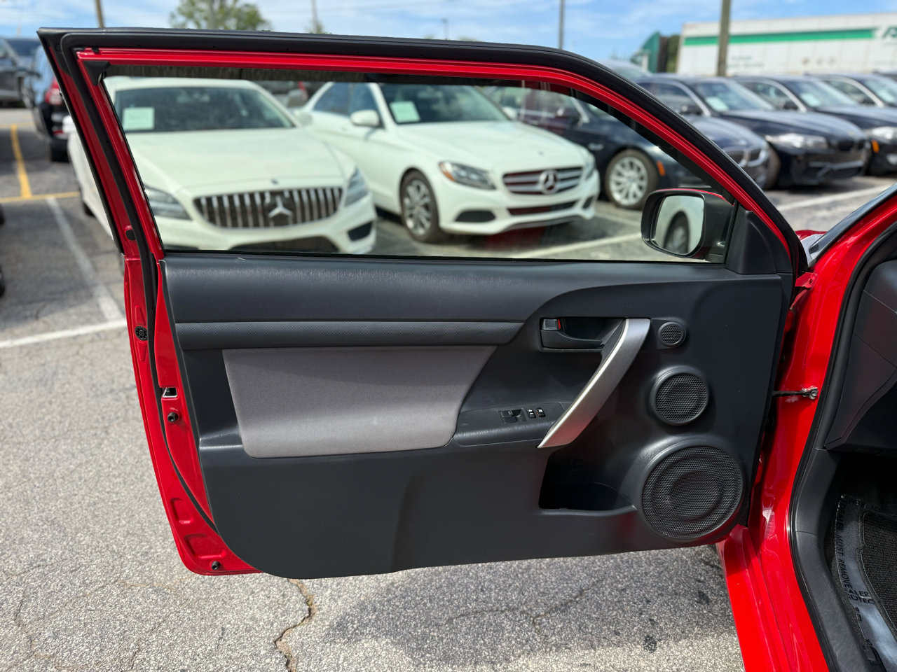 Used 2015 Scion tC image 9