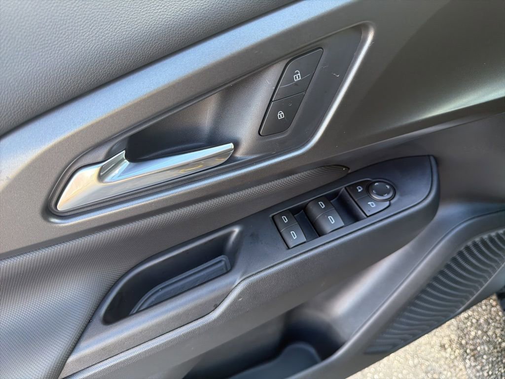 New 2026 Chevrolet Equinox EV LT image 19