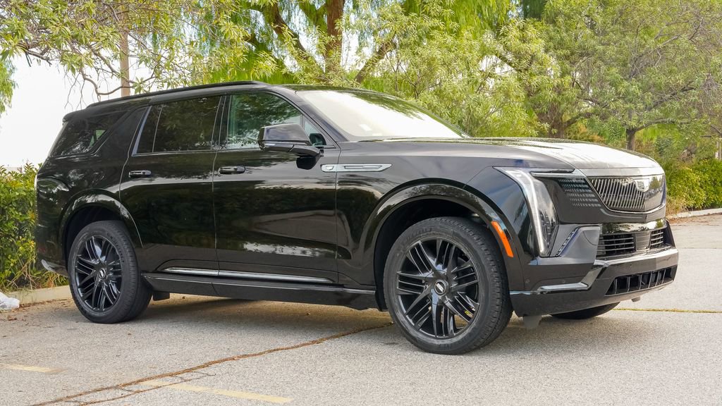 New 2026 Cadillac Escalade IQL Sport 1 w/ LPO, ONYX Package image 7