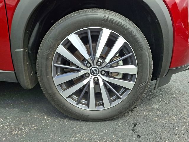 Used 2022 Nissan Pathfinder Platinum w/ Cargo Package AWD/4WD image 8