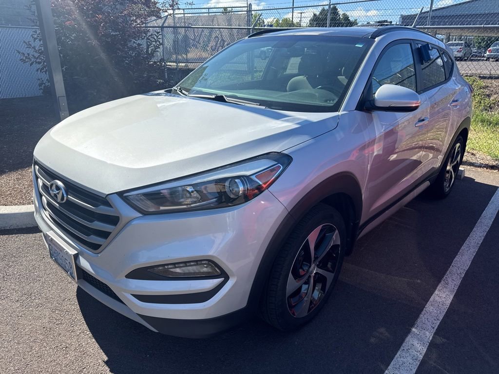 Used 2017 Hyundai Tucson Value AWD/4WD video 1