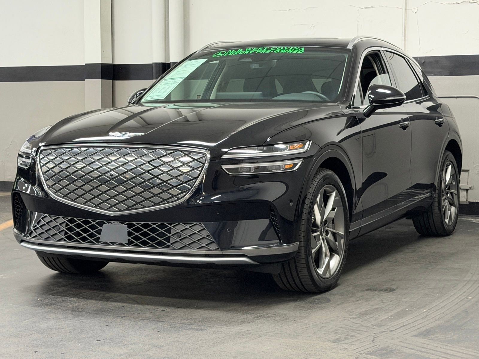 Used 2025 Genesis Electrified GV70 Advanced image 8