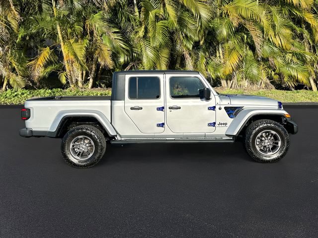 Used 2023 Jeep Gladiator Sport image 4