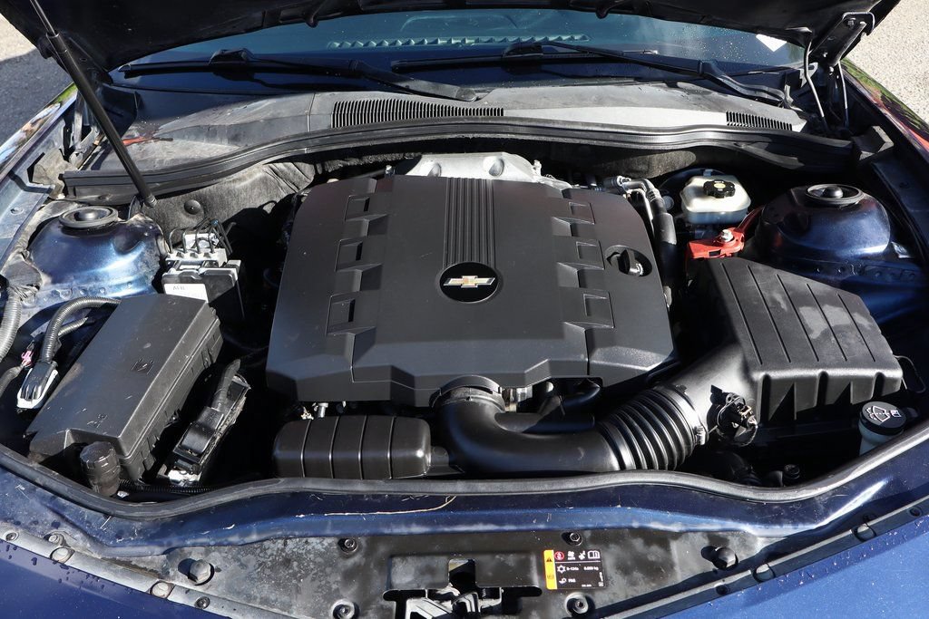 Used 2011 Chevrolet Camaro LS RWD image 11