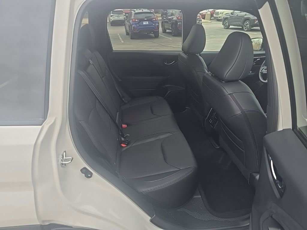 Certified 2025 Subaru Forester Limited w/ Popular Package #2 image 7