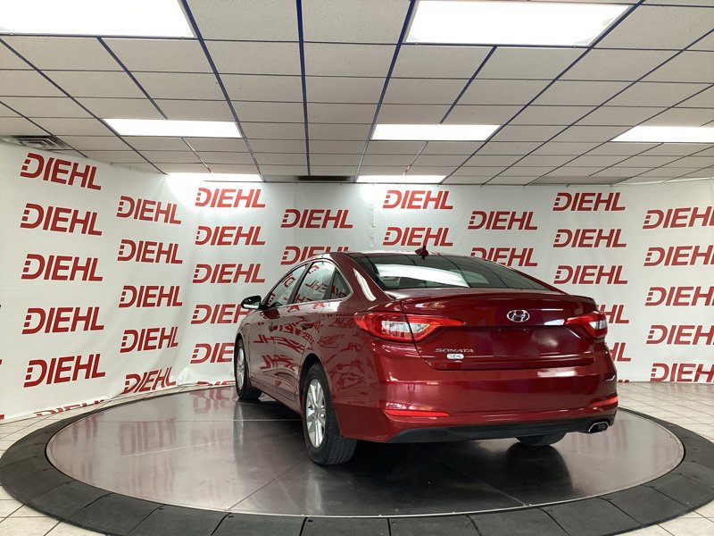 Used 2015 Hyundai Sonata SE w/ Option Group 09 FWD image 5