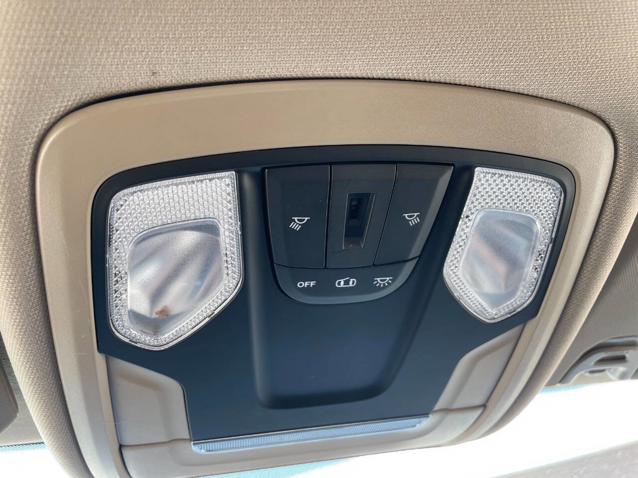 Used 2020 RAM 5500 Tradesman w/ Chrome Appearance Group image 37